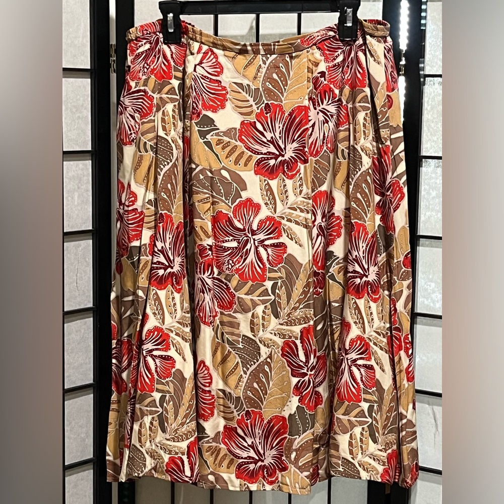HARVE BENARD A-Line Midi Skirt — Red & Tan Hibiscus Print SILK COLLECTION 18W - Picture 6 of 9